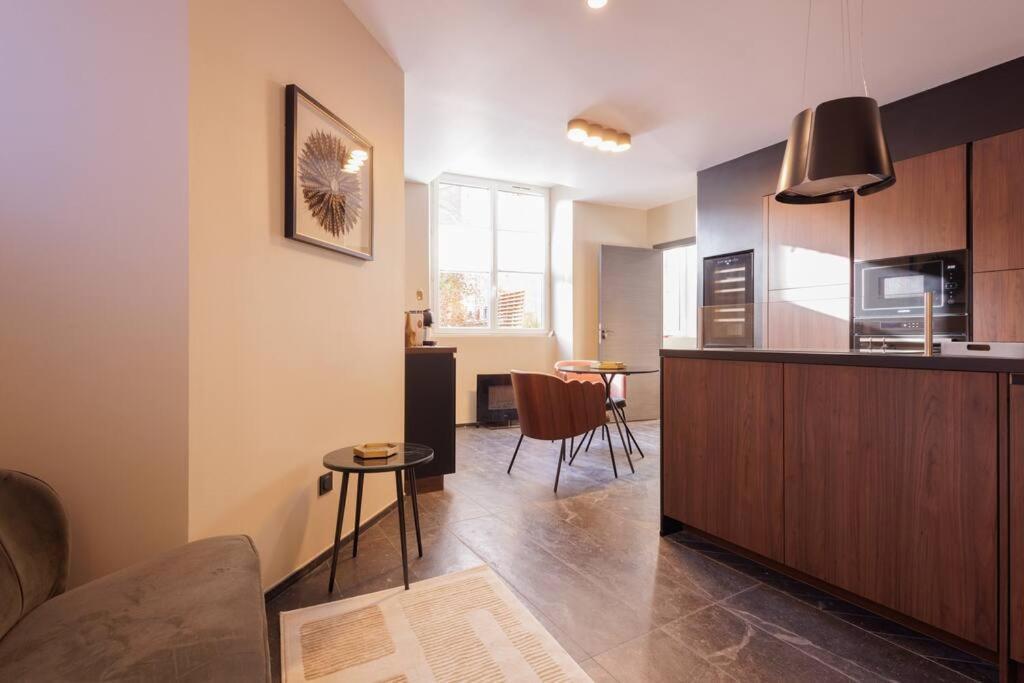 La Du 21 - Jacuzzi - Sauna - Centre Apartment Bourg-en-Bresse