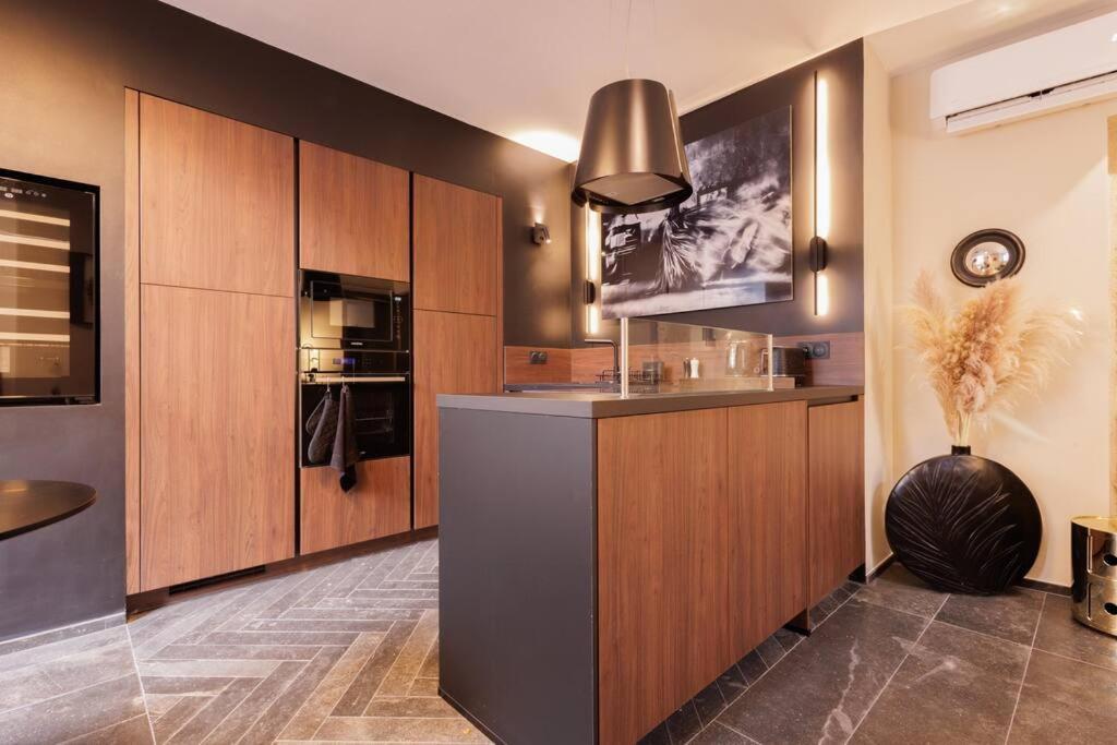 La Du 21 - Jacuzzi - Sauna - Centre * Bourg-en-Bresse